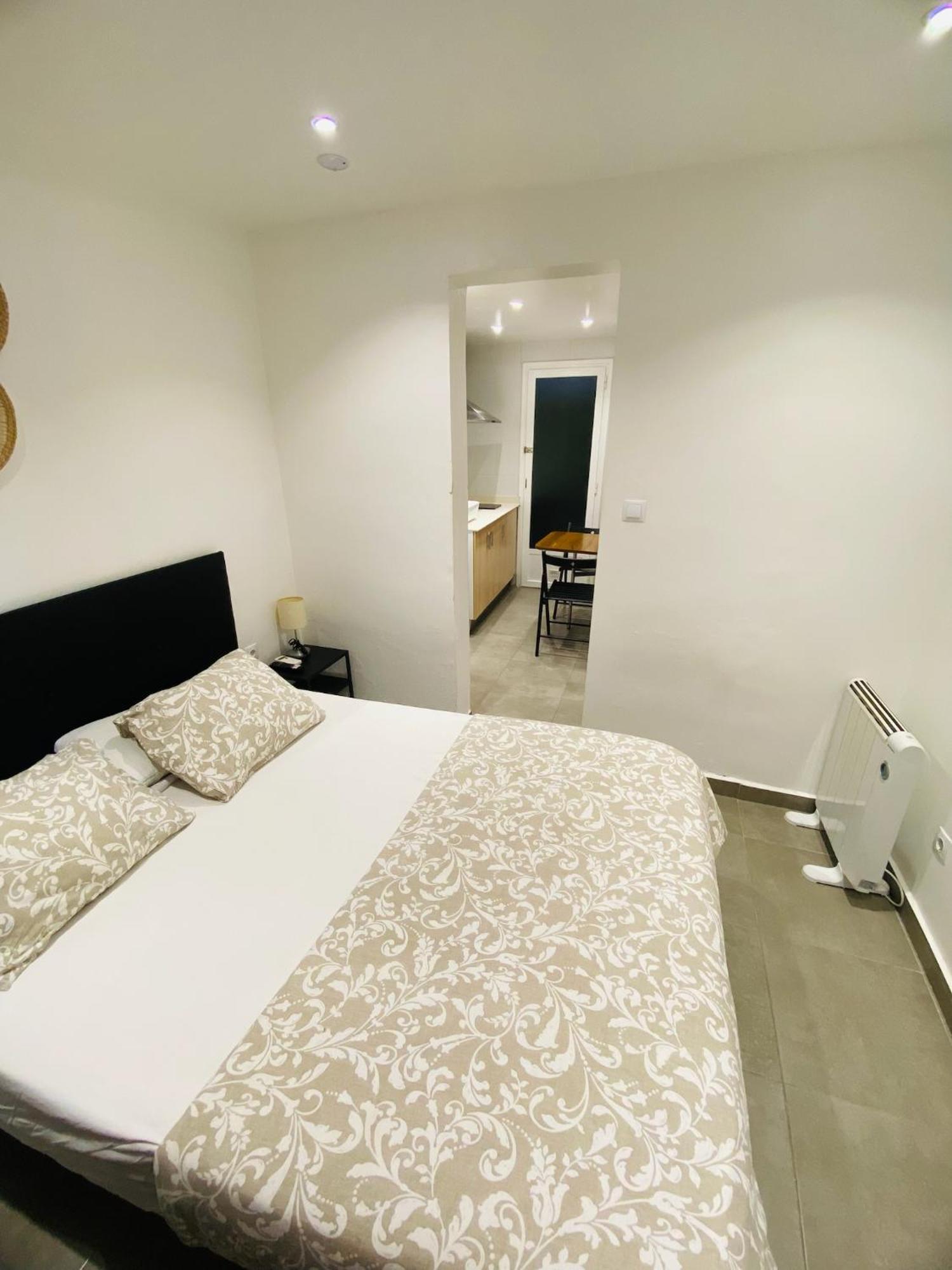 Apartamentos Con Bano Privado Frente Al Metro L5 Barcelona-Hospitalet Оспиталет де Лобрегат Екстериор снимка
