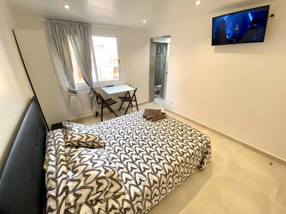 Apartamentos Con Bano Privado Frente Al Metro L5 Barcelona-Hospitalet Оспиталет де Лобрегат Екстериор снимка
